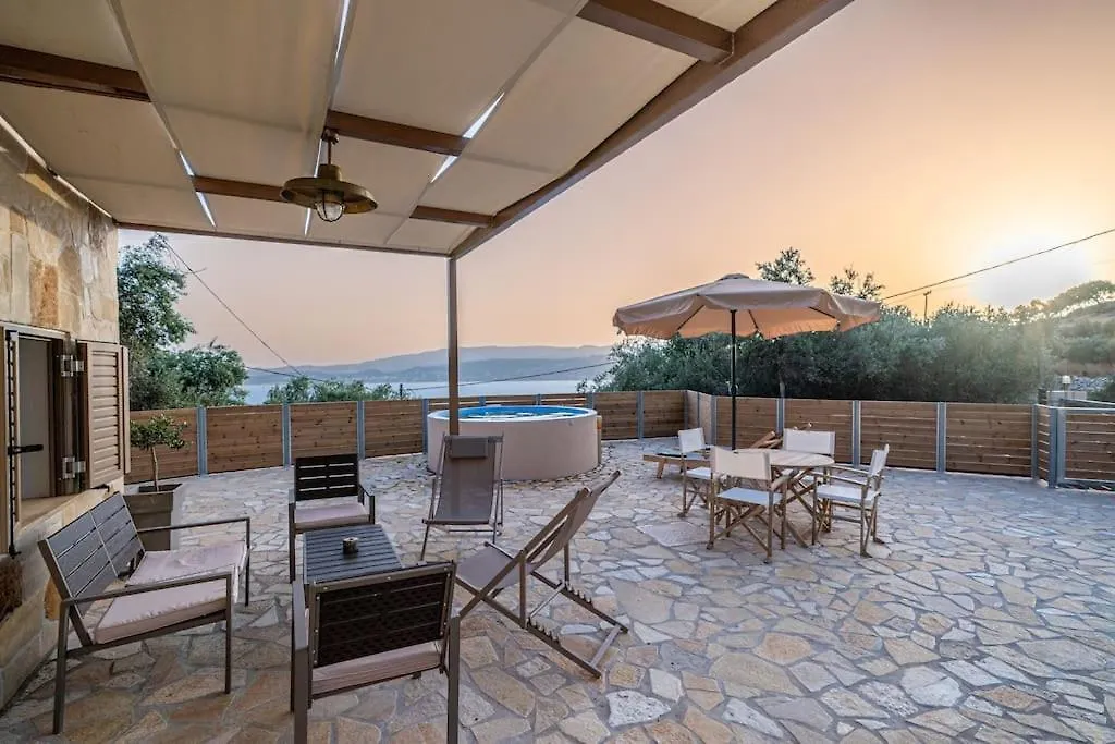 Tzortzatos Tiny Home Kourouklata