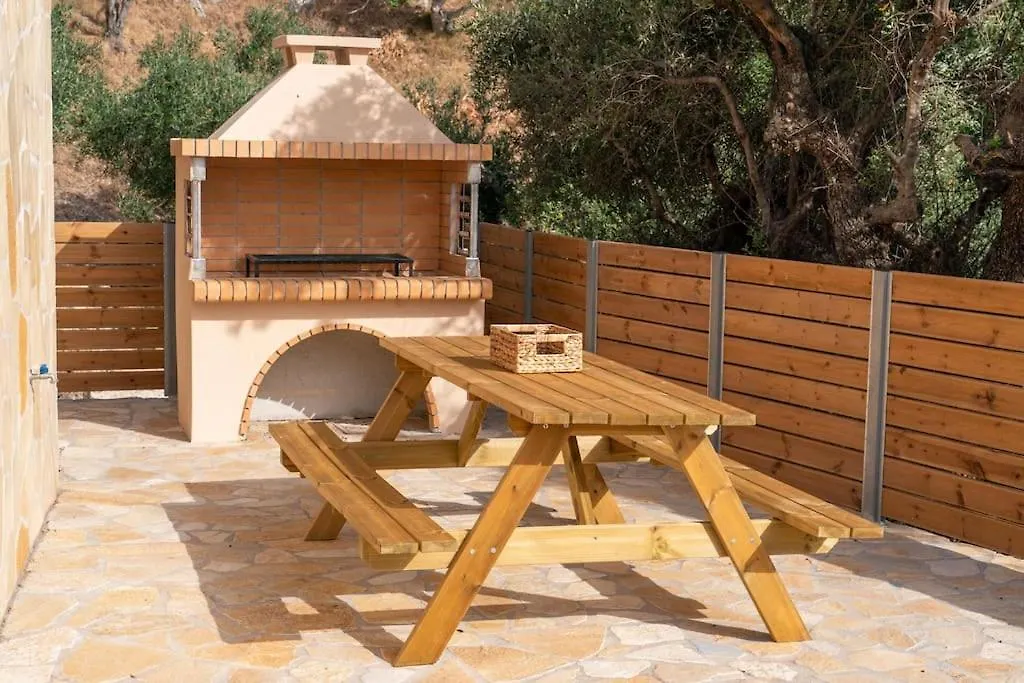 Tzortzatos Tiny Home Kourouklata Holiday home
