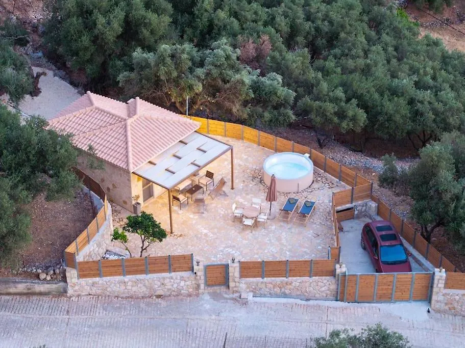 Holiday home Tzortzatos Tiny Home Kourouklata Greece